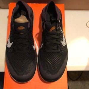 New with original box women size 8.5 Nike